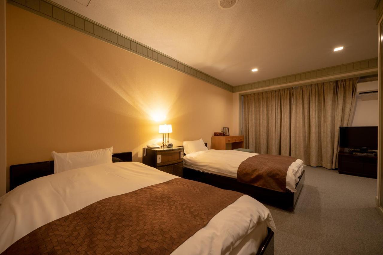 Kitsuregawa Country Club & Bihada Onsen Hotel Kitsuregawa Sakuyama Exterior foto